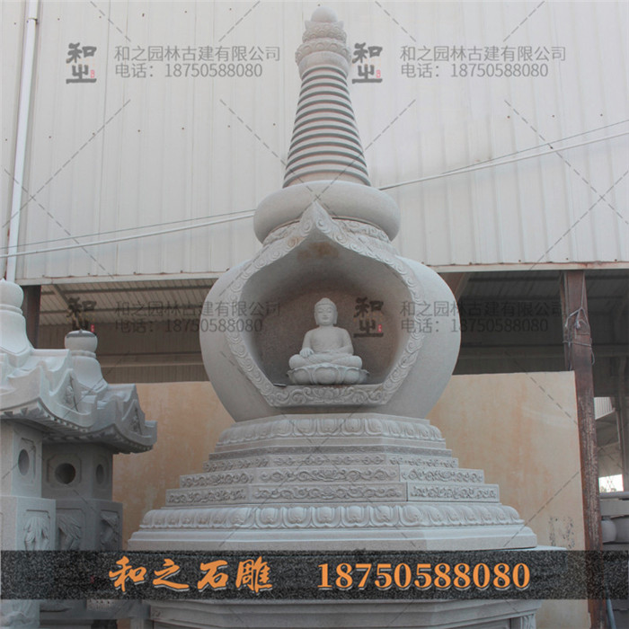 七層石雕塔