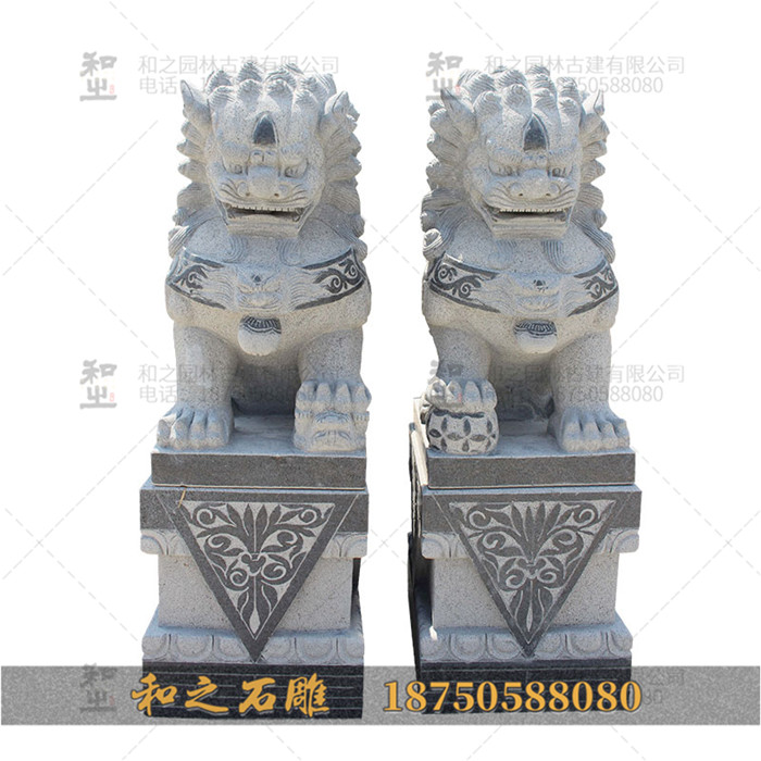 石雕獅子柱