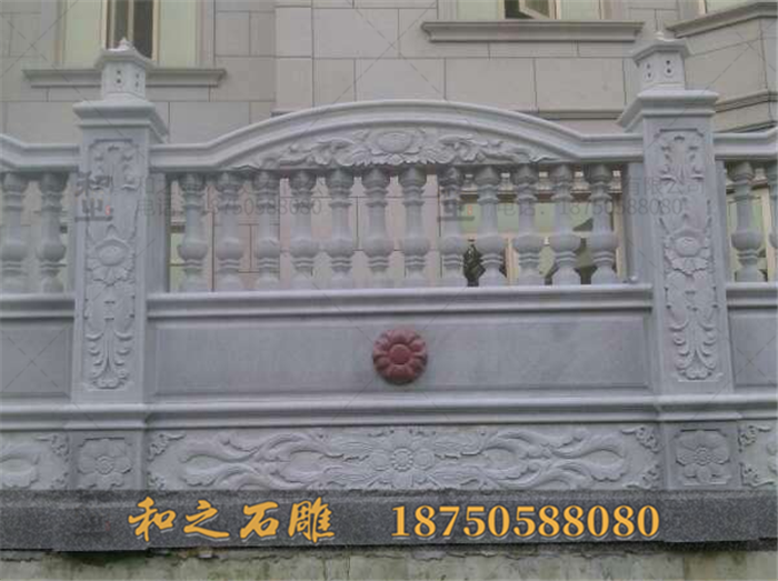 陽(yáng)臺(tái)石欄桿