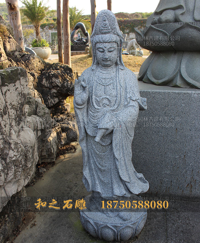 花崗巖石雕觀音像