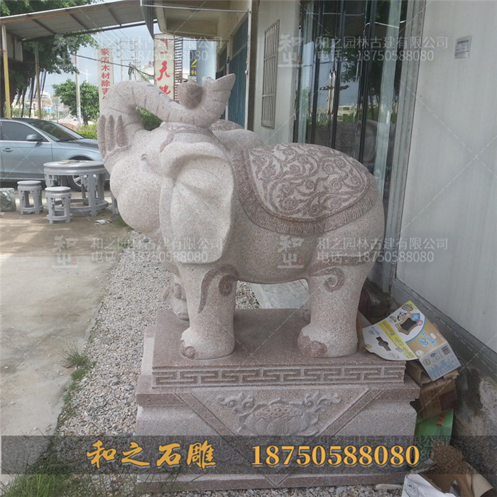 石雕大象門(mén)口