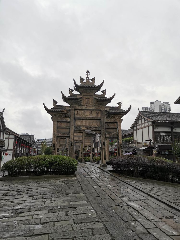 南關(guān)石牌坊
