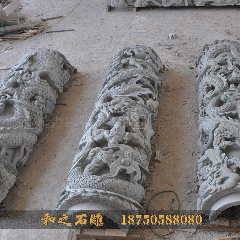 浮雕龍柱 浮雕龍柱