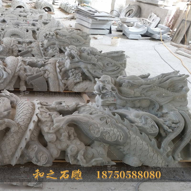 龍柱雕刻